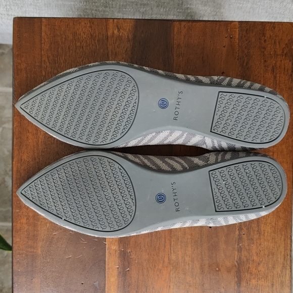 Rothy's Point, Gray Zebra, SZ 9 - Picture 12 of 12